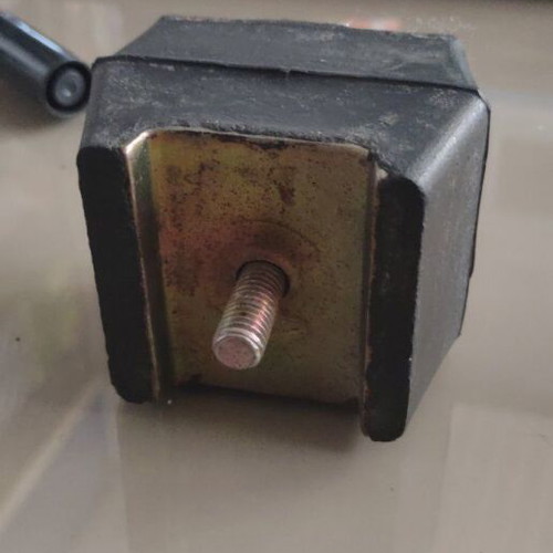 Renault 12 engine mount new