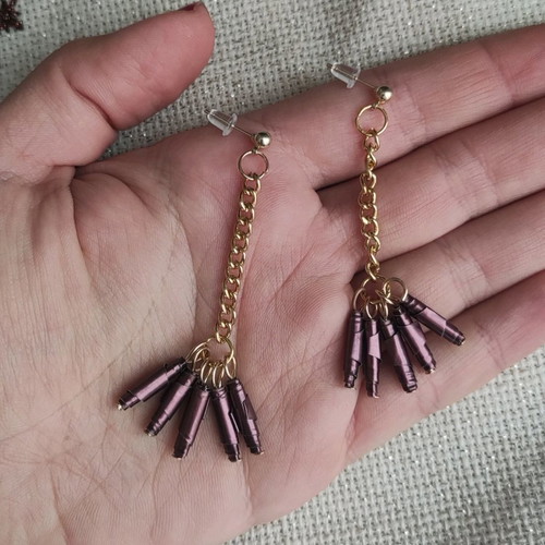 Aluminum stud earrings purple with gold chain new