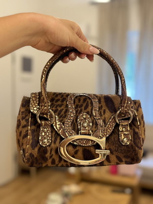 Guess vintage handbag like new, pink and gold