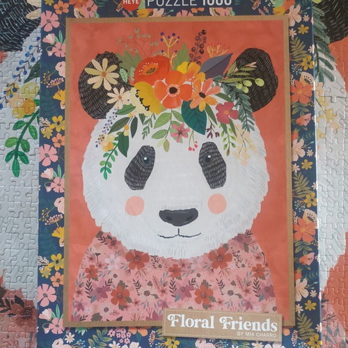 Heye puzzle 1000 pieces used, Floral Friends Cuddly Panda