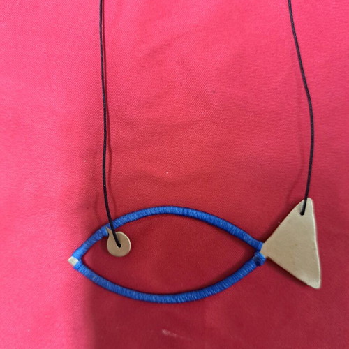 Metal fish necklace new, handmade with thread