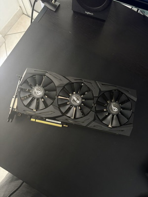 ASUS ROG Strix GTX 1080 Ti 11GB графична карта употребявана