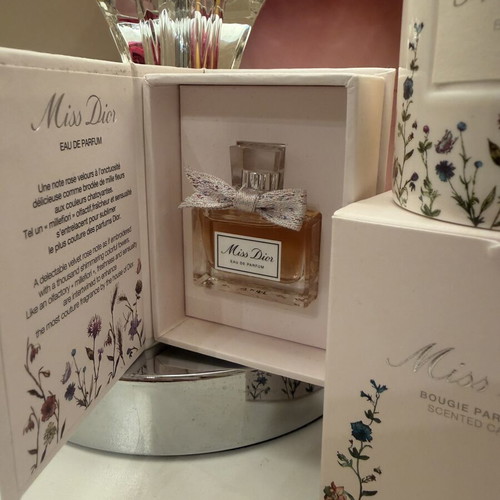 Miss Dior Candle and Miniature Set new, collectible