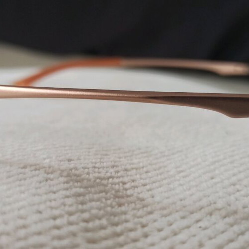 Rayban eyeglass skeleton like new, rose gold