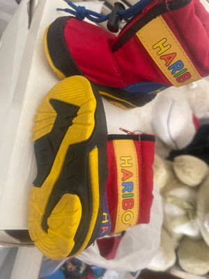 HARIBO boots