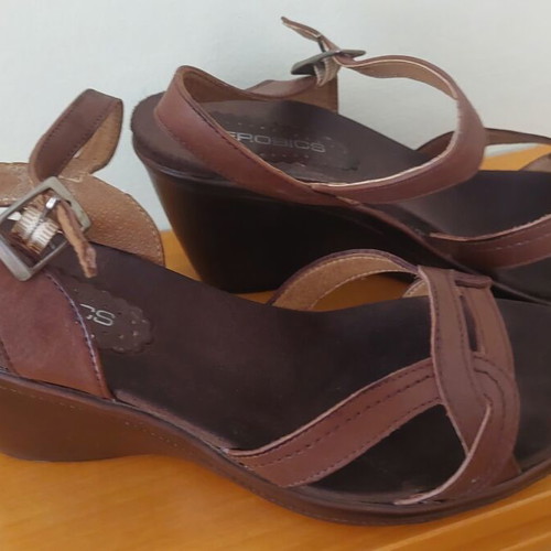 Aerobics platform sandals like new, brown, size 40