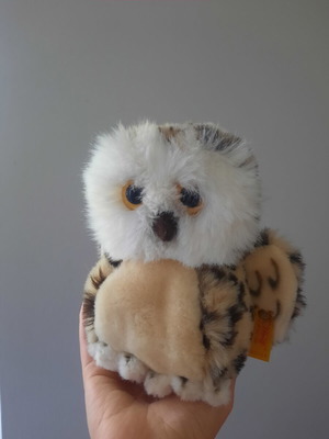 Steiff Wittie Owl plush toy like new with original tag and button