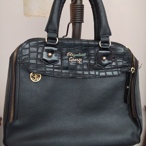 Elizabeth George women's handbag used, handheld