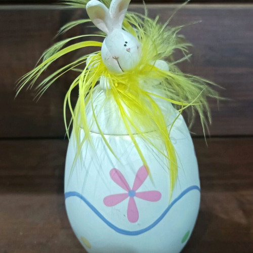 Easter snow globe and egg vintage set like new