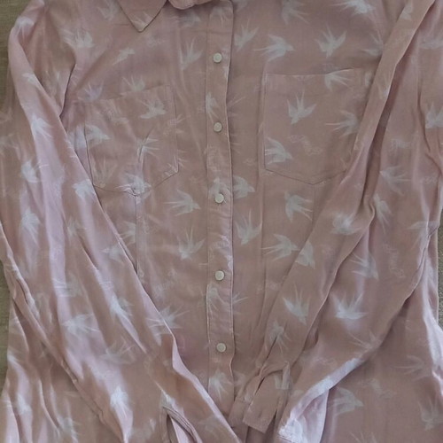 Shirt with swallows pink like new, size S