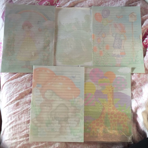 Letter papers like new, pack of 5, with various designs