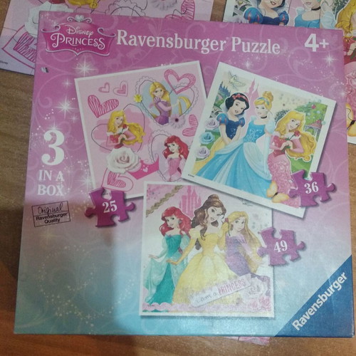 Disney Princess puzzle set of 3 pieces like new