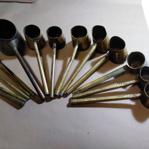 Brikia used, set of eight and four copper pieces