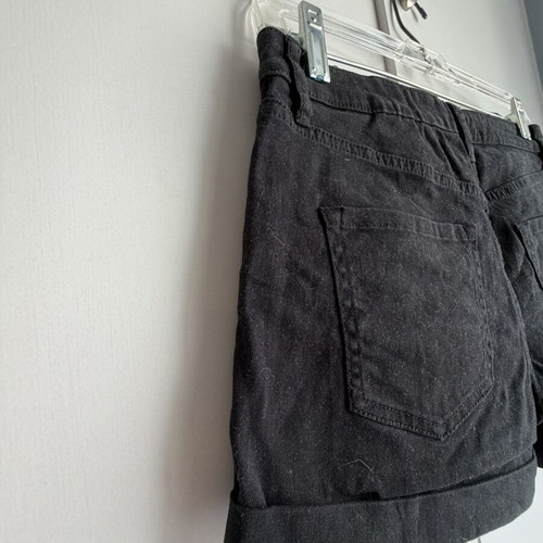 H&M high-waisted black denim shorts, size EUR 38 / US 6
