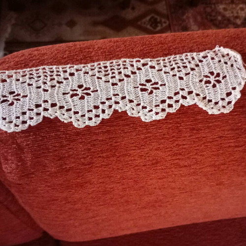 Handmade lace ecru, new, 2.20 m length