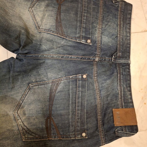 Men's jeans with rip above the knee like new, size L, blue