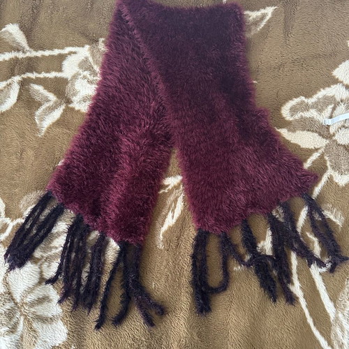 Fluffy scarf used red