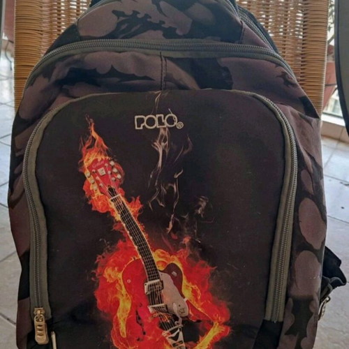 Polo backpack like new with many compartments for elementary school children