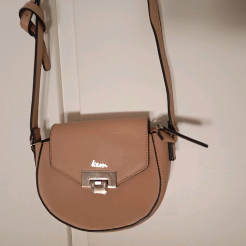 Kem crossbody bag like new, beige brown