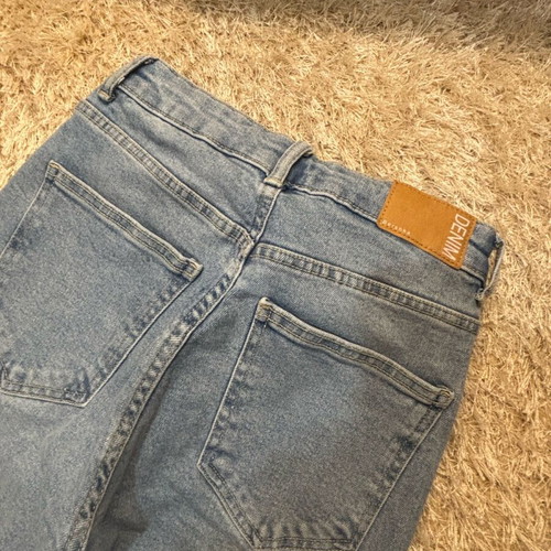 Bershka elastic jeans like new, size S, blue