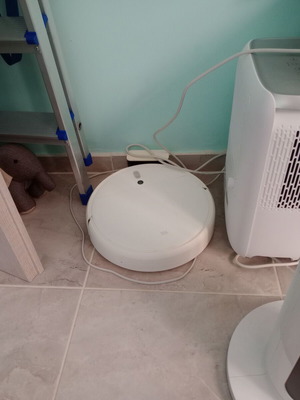 Xiaomi robot vacuum cleaner