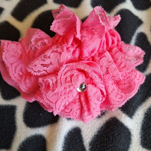 Fuchsia hat with lace like new for newborn baby