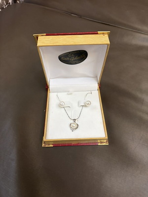 Ασημένιο σετ 925 με φυσικά μαργαριτάρια και Swarovski καινούργιο