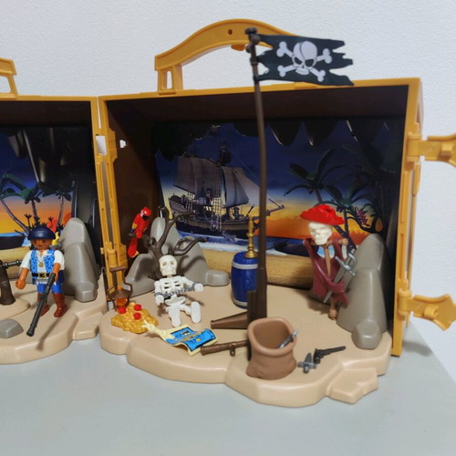 Playmobil Pirate Carrying Case like new