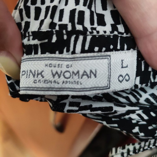 Pink Woman jumpsuit like new, size L, black and white