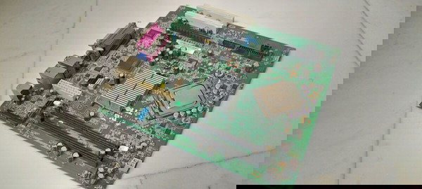 Dell Optiplex 330 Motherboard + Pentium E4600 Core 2 Duo + Tplink NIC + DVD R/W IDE