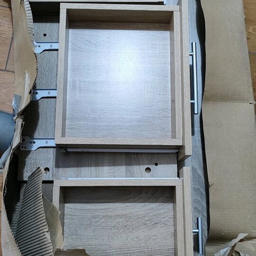 Desk slightly used, dimensions 120x60x76 cm