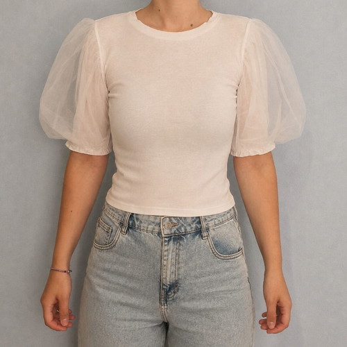White blouse like new with tulle sleeves, size M