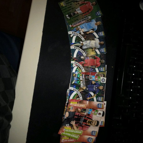 Panini FIFA 365 2022 cards like new, pack of 30