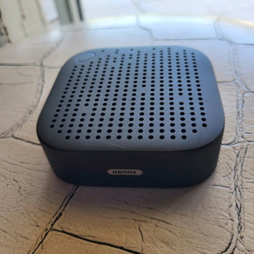 Remax RB-M27 Bluetooth Speaker 5W like new, petrol color
