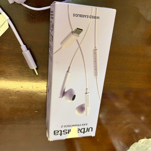 Urbanista San Francisco 2 Wired Earphones USB Type-C like new