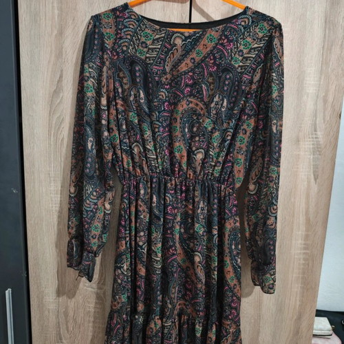 Dresses size M, like new, pack of 2, colorful