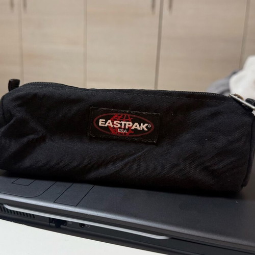 Eastpack Benchmark Single pencil case black, like new