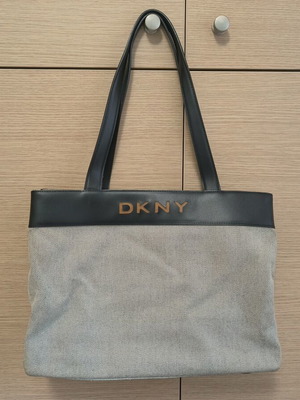 DKNY τσάντα ώμου, γκρι ύφασμα με μαύρες δερμάτινες λεπτομέρειες
