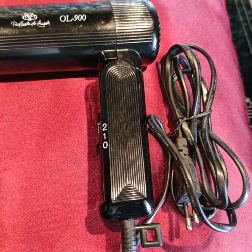 Travel hair dryer foldable with two speeds like new