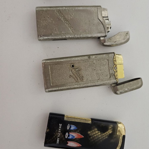 Decorative lighters set of 8 used, no gas
