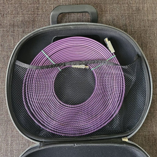 HDMI cable 10 meters like new with carrying case