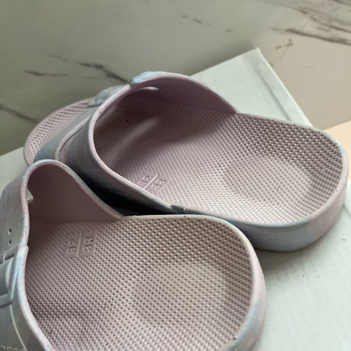 Children's slippers like new, size 32-33, purple and turquoise