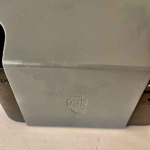 Retro mobile phone screen magnifier