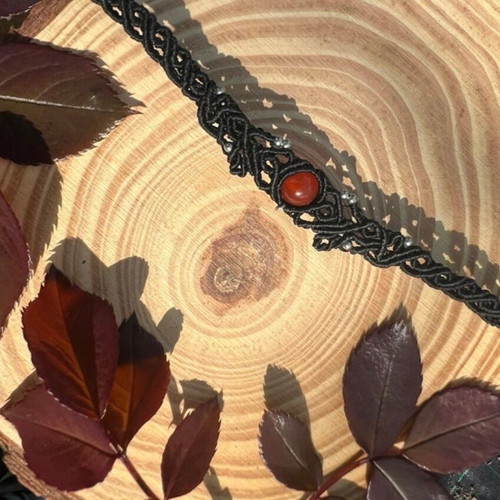 Macrame choker necklace new, black and red with adjustable size