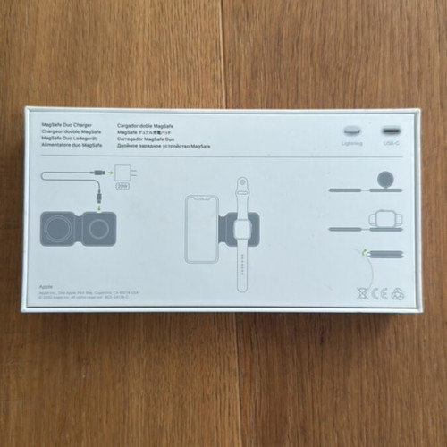 Apple MagSafe Duo Charger like new in box with new cable