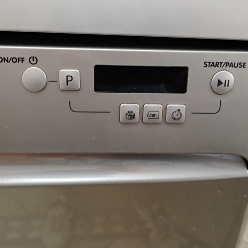 Indesit DFP 584 built-in dishwasher for 14 place settings