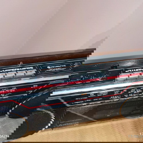 Винтидж радиокасетофон Hitachi TRK-6300W - функционален!