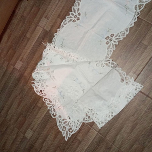 Set of 6 cutwork embroidered doilies, 100% cotton, new