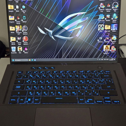 Asus Zephyrus G16 laptop like new, RTX 4060, 32GB RAM, 5TB SSD