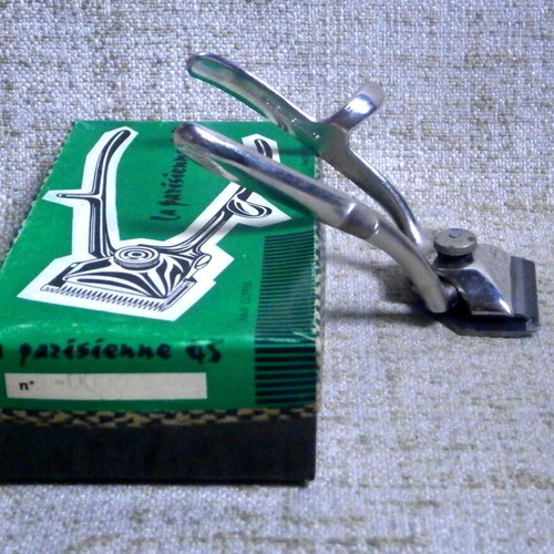 La Parisienne 45 hand hair clipper new, made in France